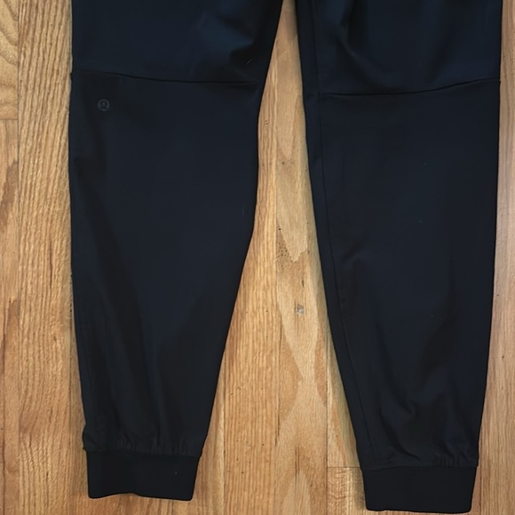 Lululemon sz M ABC Jogger Warpstreme Black Jogger Pants great condition - Picture 6 of 13